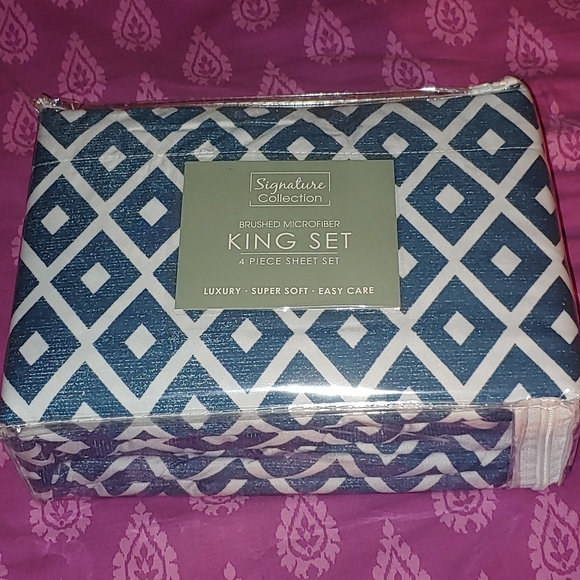 Signature Collection Other - Signature Collection King Sz 4 Piece Sheet Set